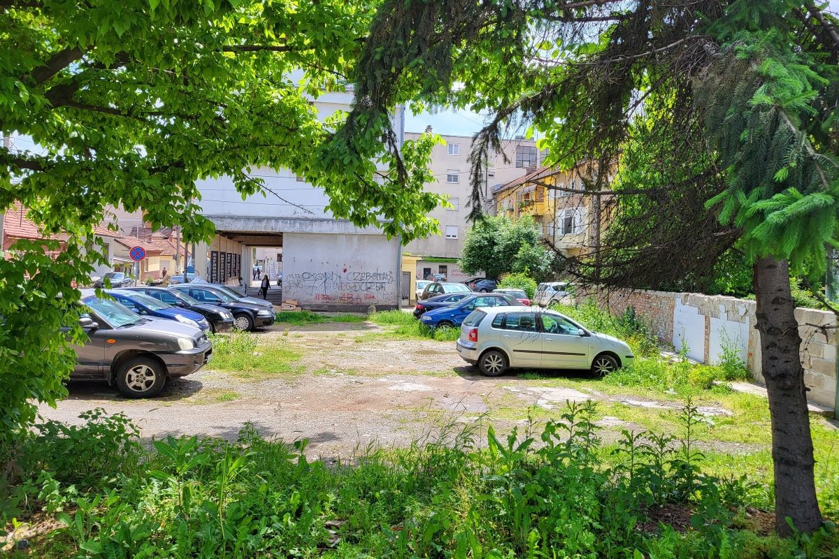 Parcela u Nušićevoj ulici