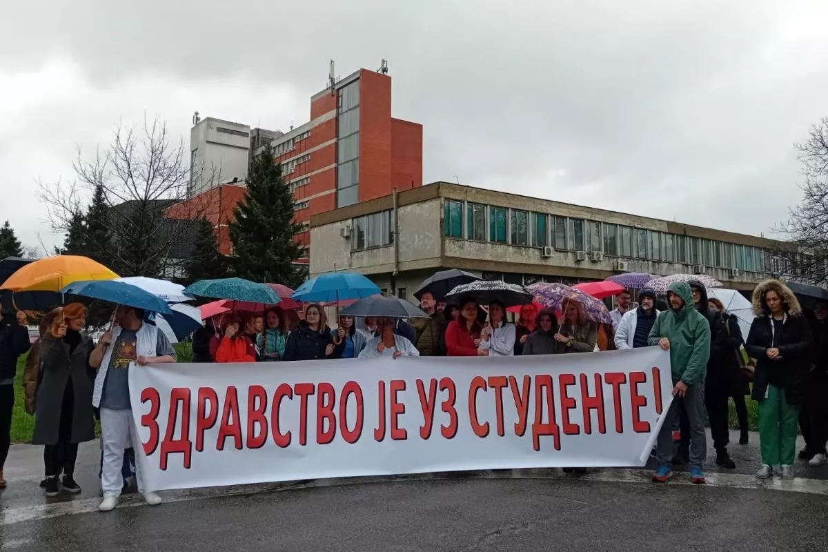 16 minuta tišine u krugu Bolnice