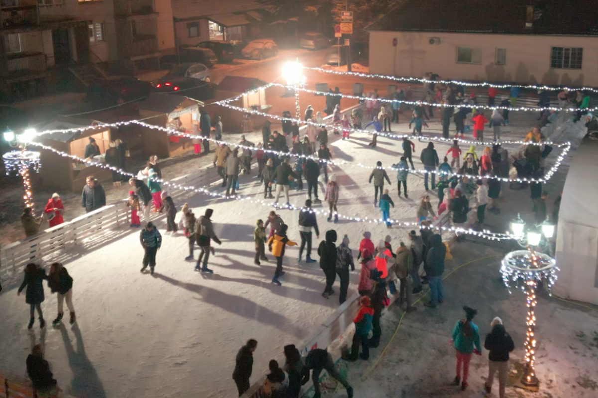 Klizalište u Mionici (arhiva) (Foto: www.mionica.rs)