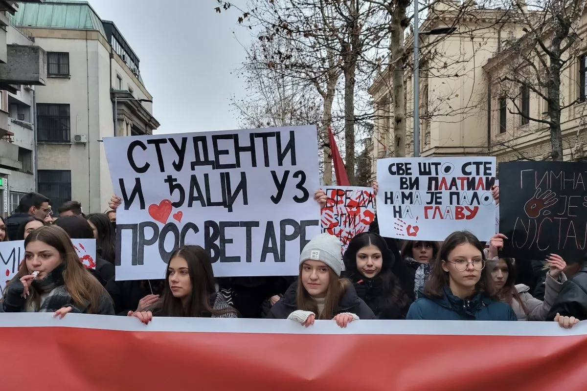 Protest ispred Valjevske gimnazije