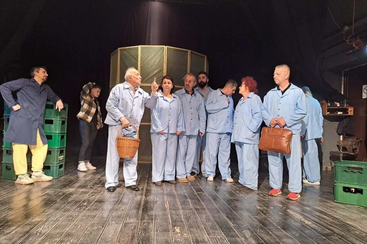 Scena iz predstave Doktor Molijer