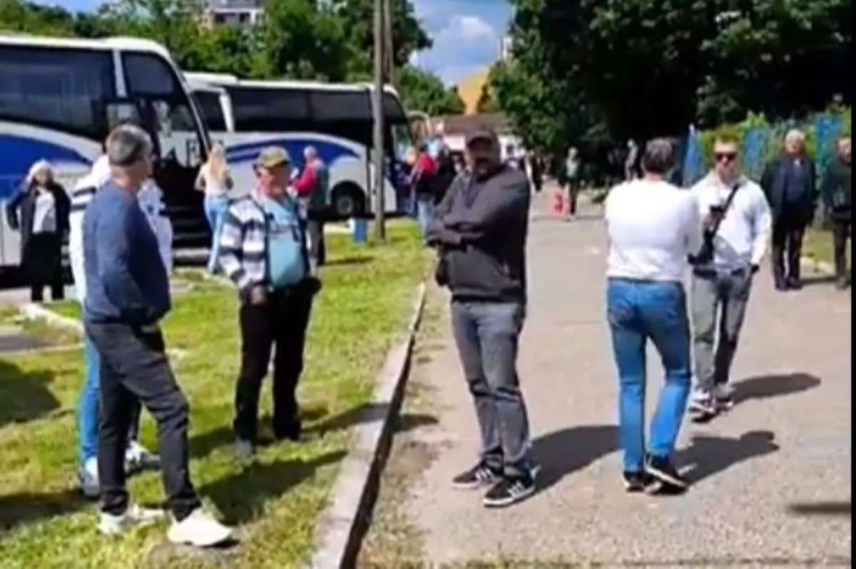SNS aktivisti za Niš