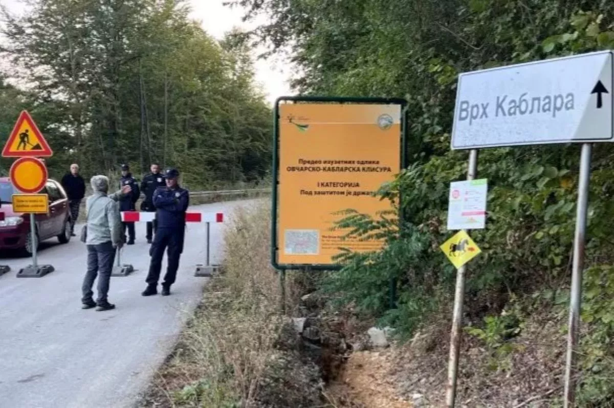Zaprečen javni put ka vrhu Kablara