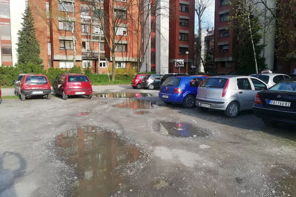 Parking u Kolubari 2