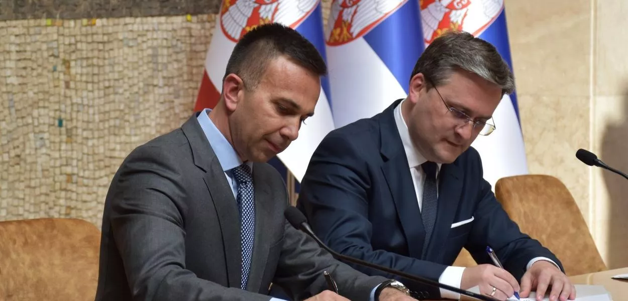 Janković i Selaković potpisali ugovor