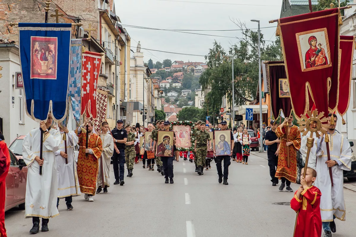 Slava Valjeva Druge Trojice - litija (arhiva)