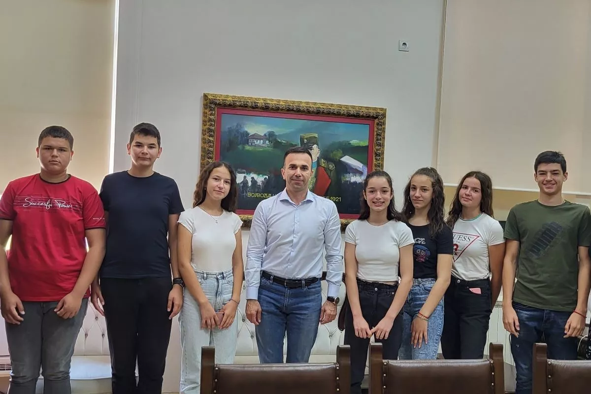 Vukovci sa predsednikom Mionice