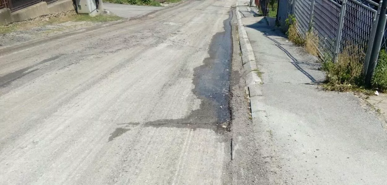 Pukla cev u Ulici Petra Molera