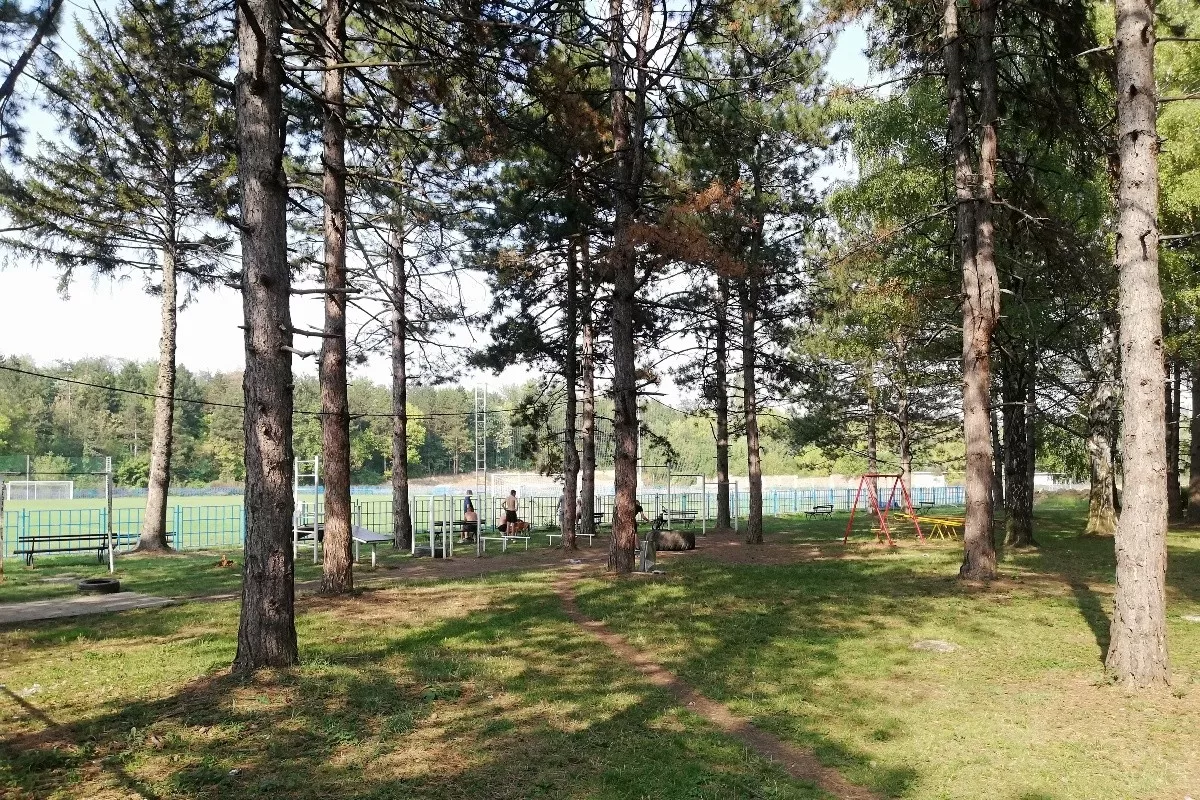 Pored stadiona ZSK-a