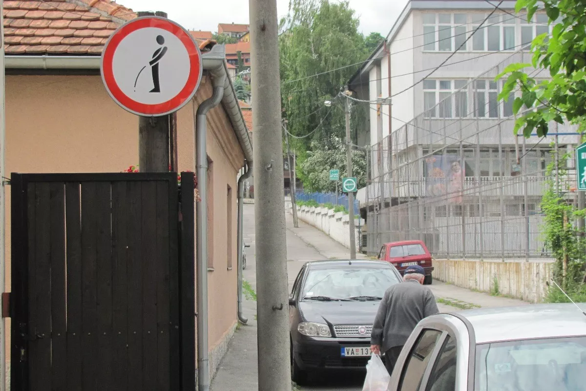 Znak Zabranjeno pišanje