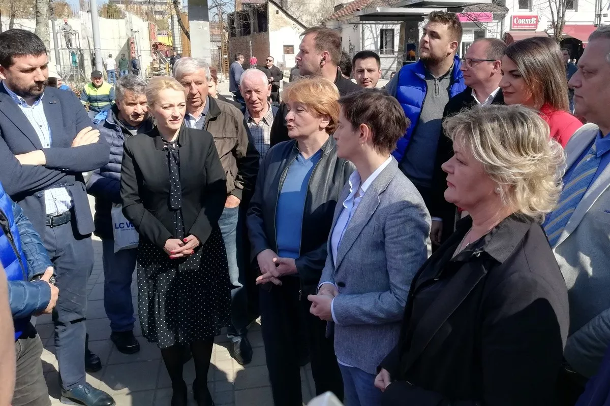Ana Brnabić i Danica Grujičić