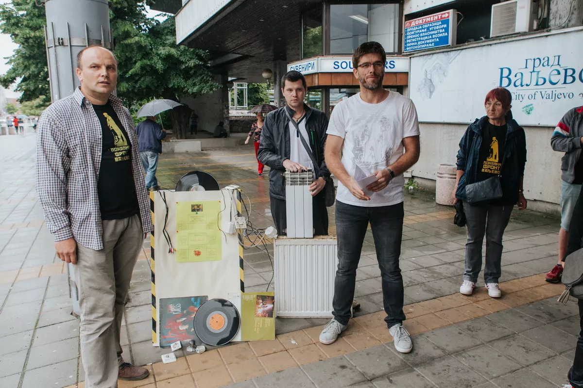 Aktivisti Lokalnog fronta Va ispred Gradske uprave