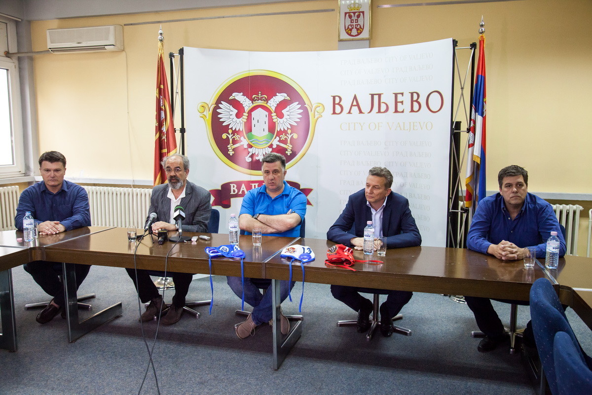 Gradonačelnik Valjeva primio vaterpoliste