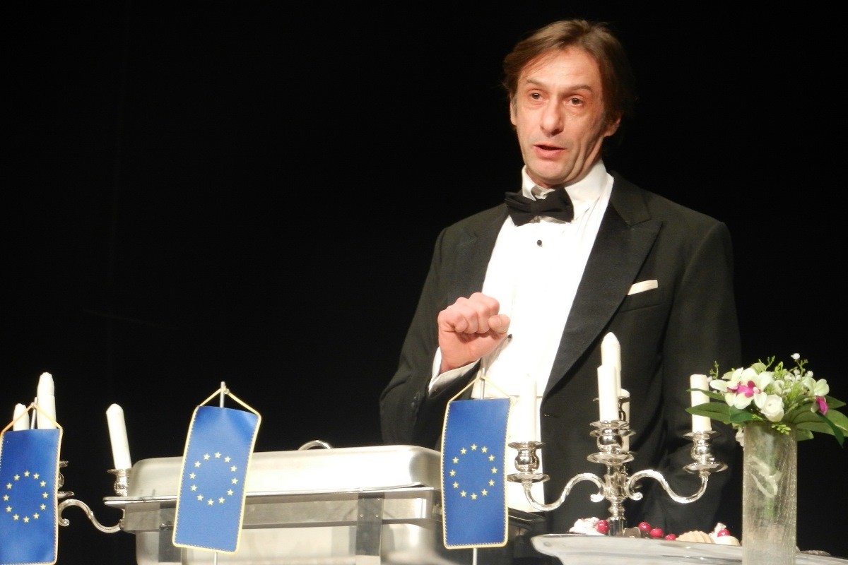 Beštić u monodrami Moje nagrade