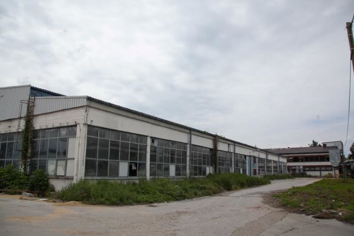 Hala u industrijskoj zoni