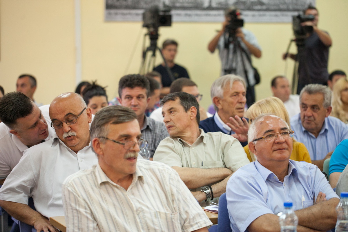 Odbornici SPS i SNS (ilustracija)