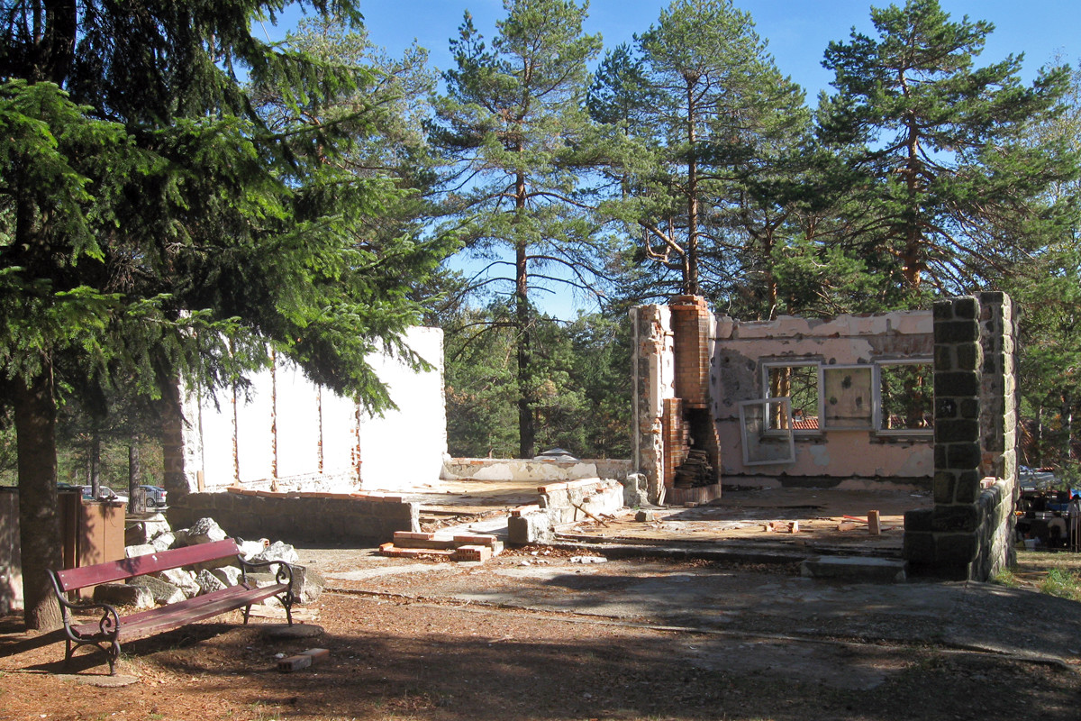 Srušena kuća Turističke organizacije