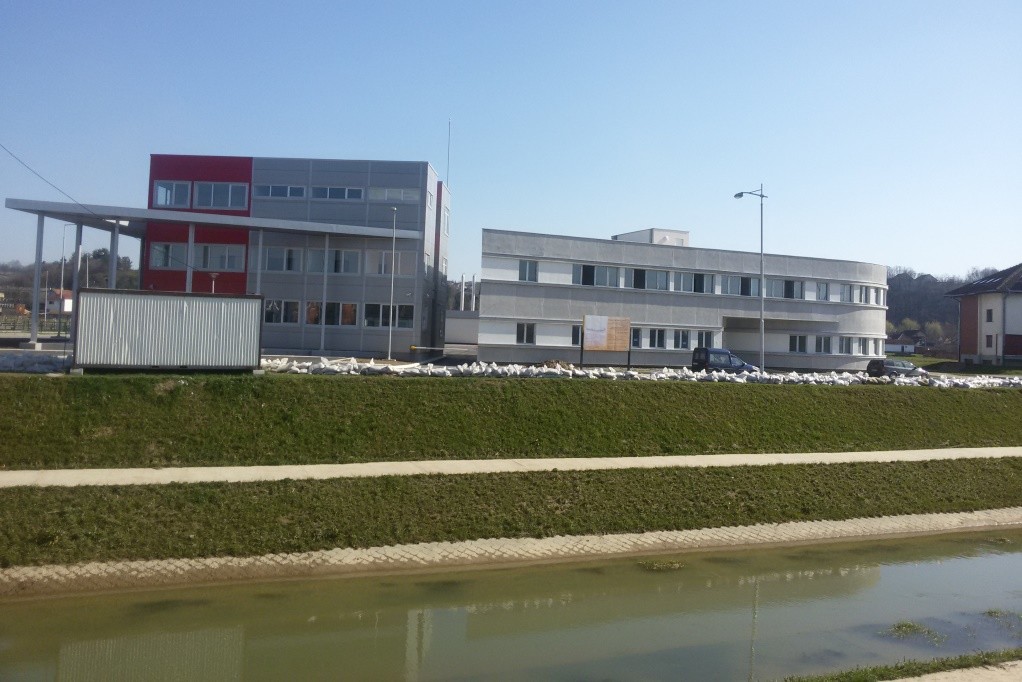 Zgrade policije i opštinske uprave