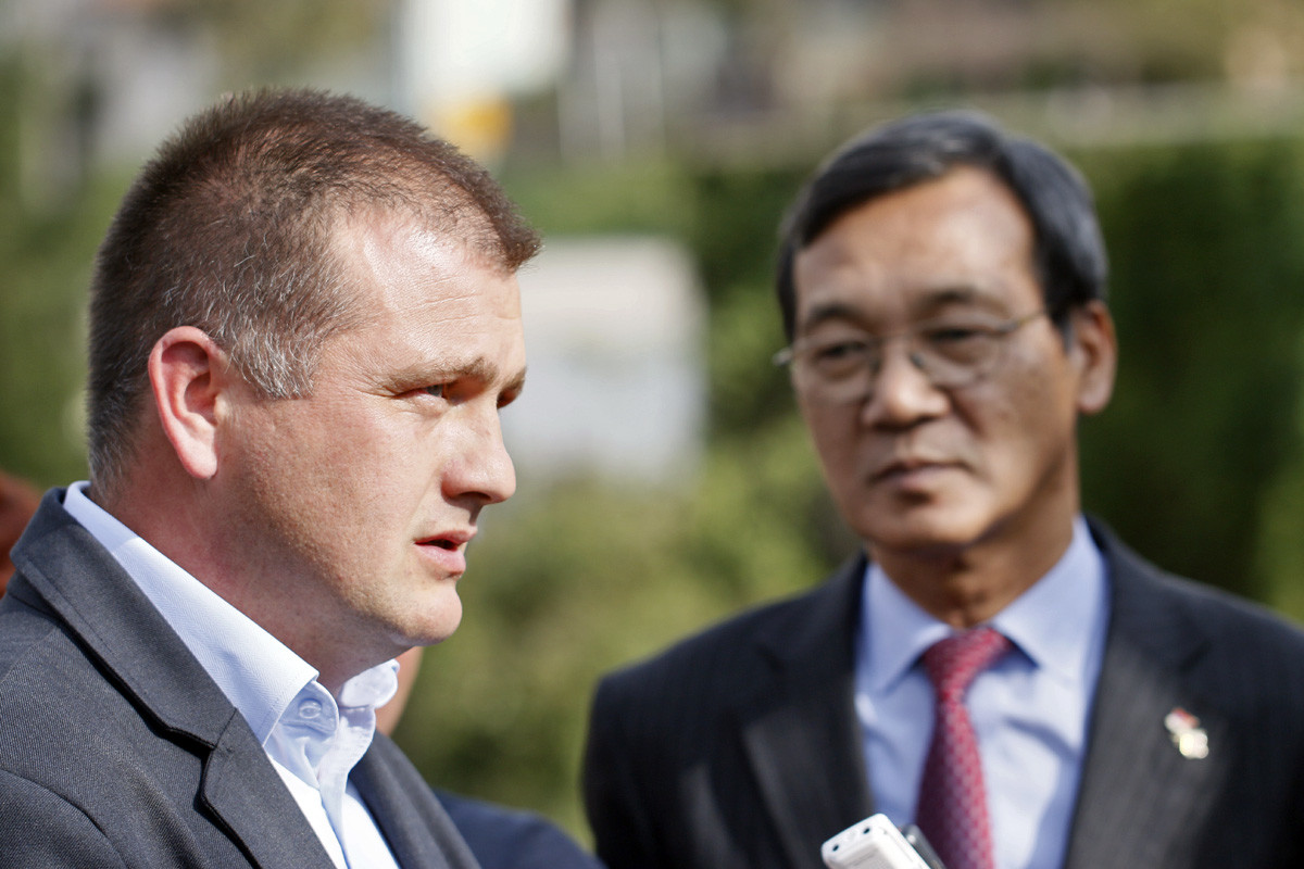 Državni sekretar Atila Juhas i ambasador Japana&nbsp;Masafumi Kuroki