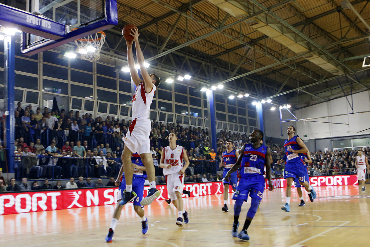 "Zakucavanje" Todorovića