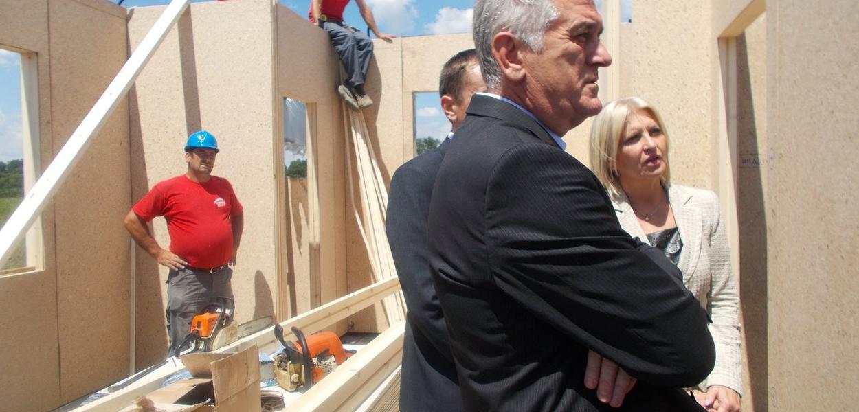 U obilasku montažne kuće za Gavriće