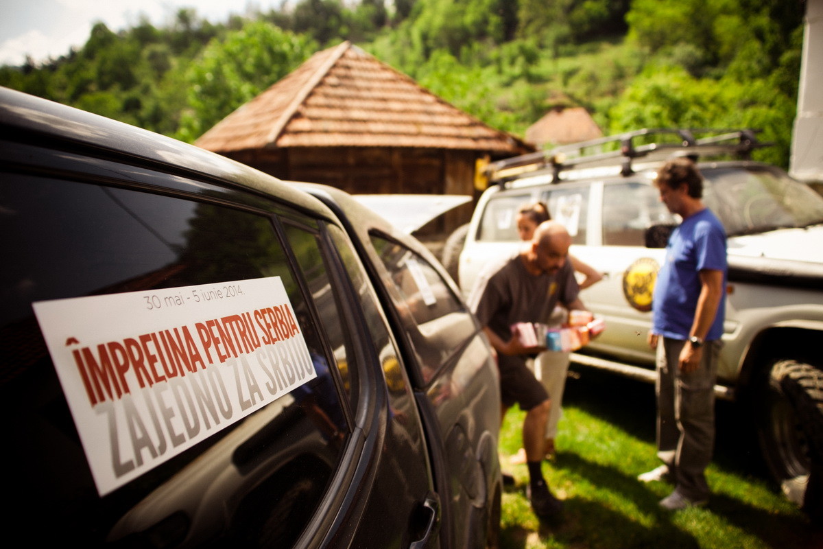 Dopremanje pomoći me&scaron;tanima Rebelja