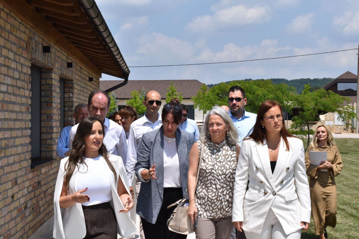 Ministarka u poseti imanju Gralo