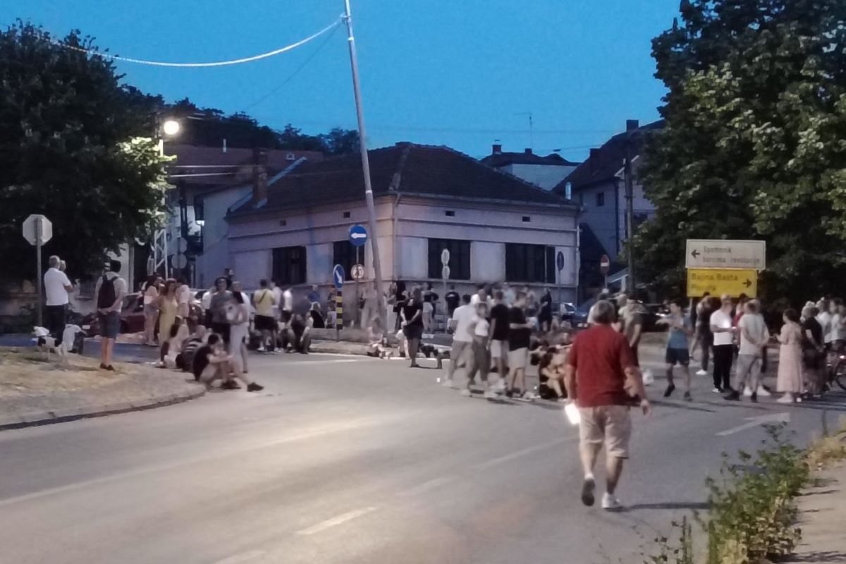 Blokada u Birčaninovoj ulici