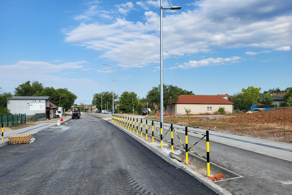 Počelo asfaltiranje prvog dela Suvoborske (Foto: Kolubarske.rs)