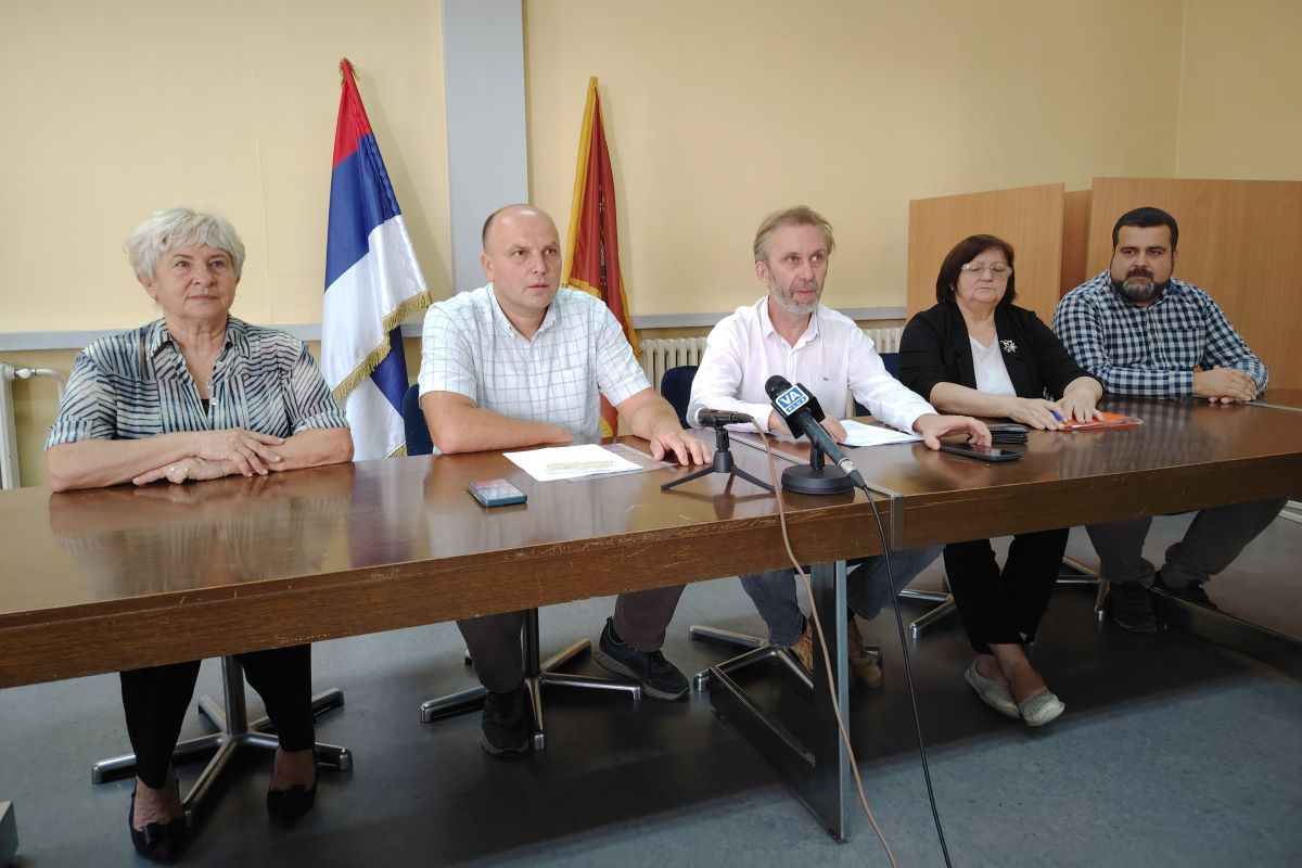 Odbornici koalicije sVAnuce (Foto: Kolubarske.rs)
