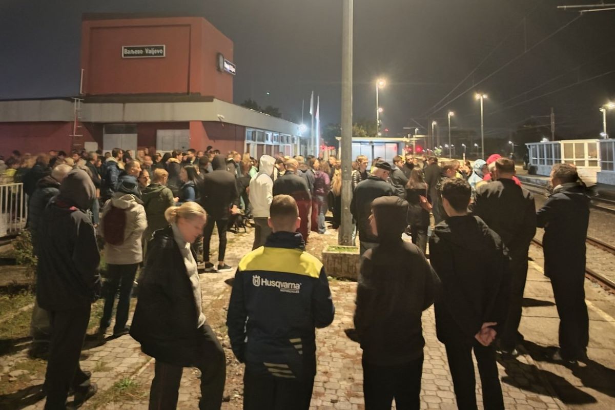 16 minuta tišine na Železničkoj stanici