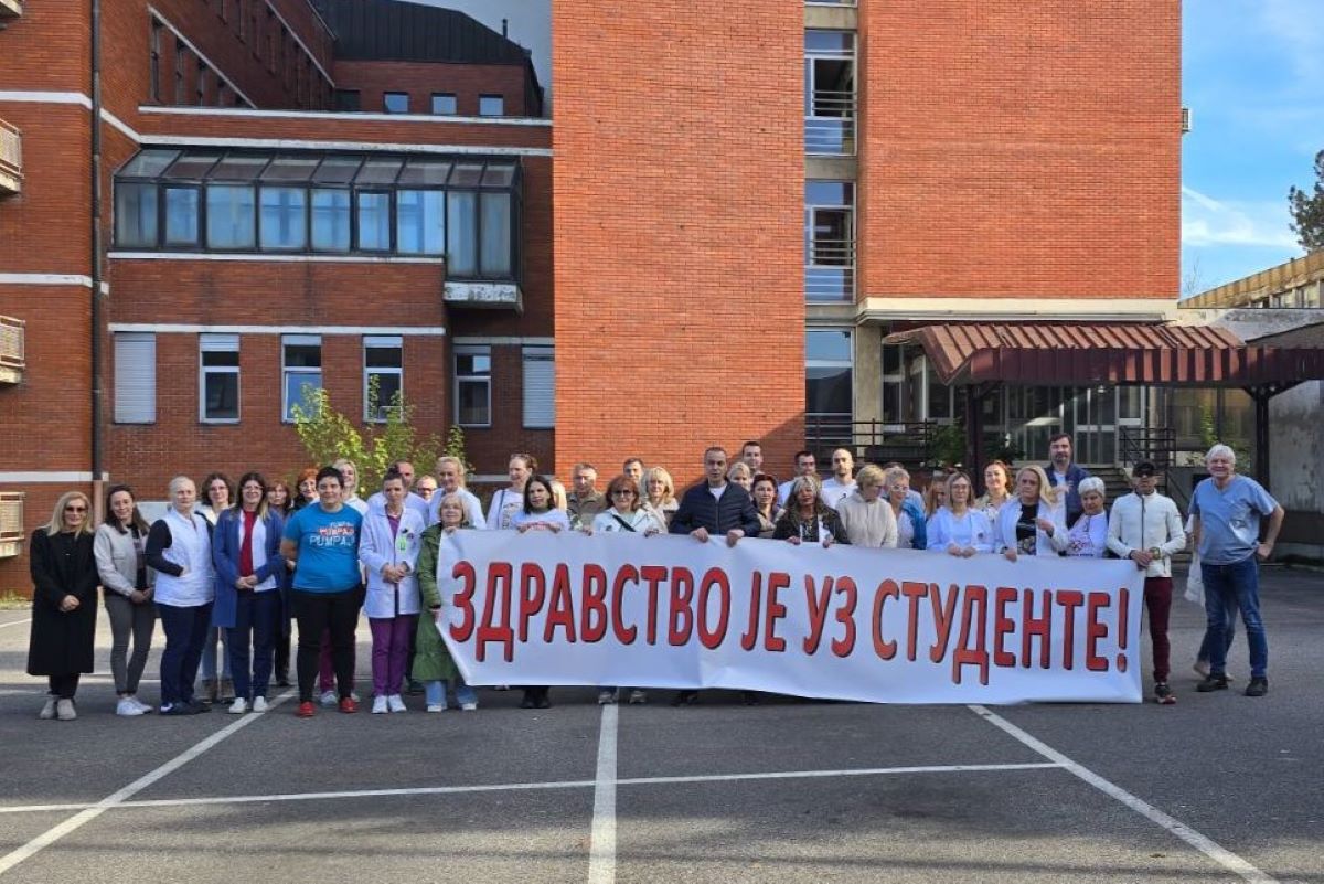16 minuta tišine ispred Valjevske bolnice