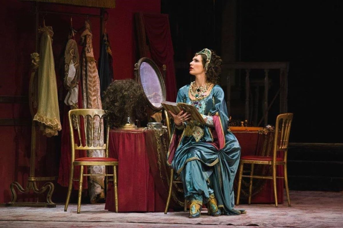 Mirjana Nedeljković (Adrijana Lekuvrer - Narodno pozorište)