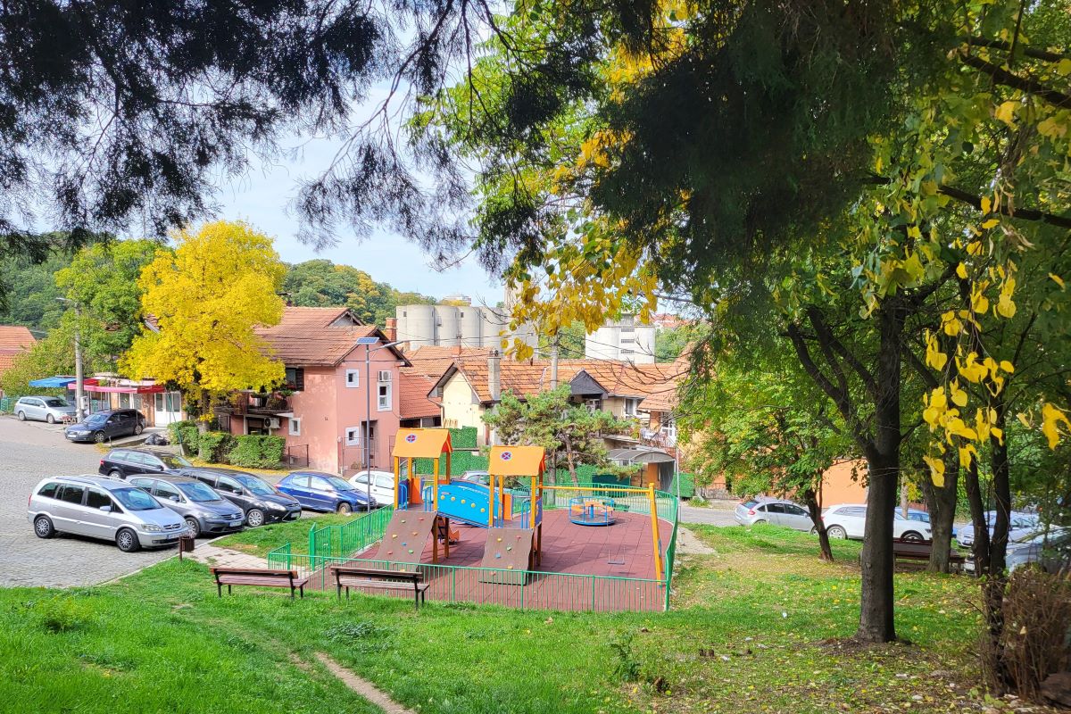 Bair - nekada bagrenjak, danas dečje igralište (Foto: Kolubarske.rs)