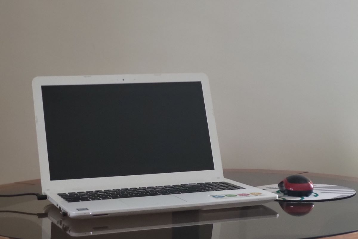 Kompjuter (Foto: Kolubarske.rs)