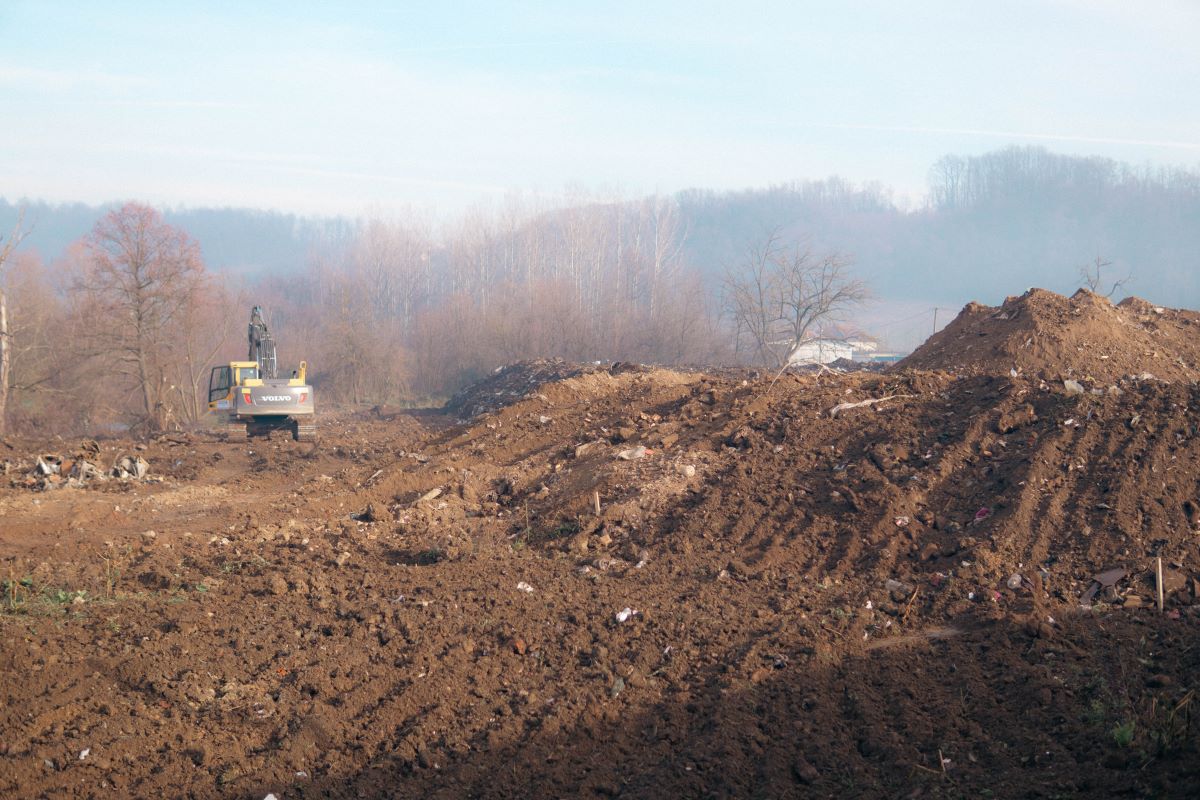 Radovi na deponiji (Foto: www.mionica.rs)