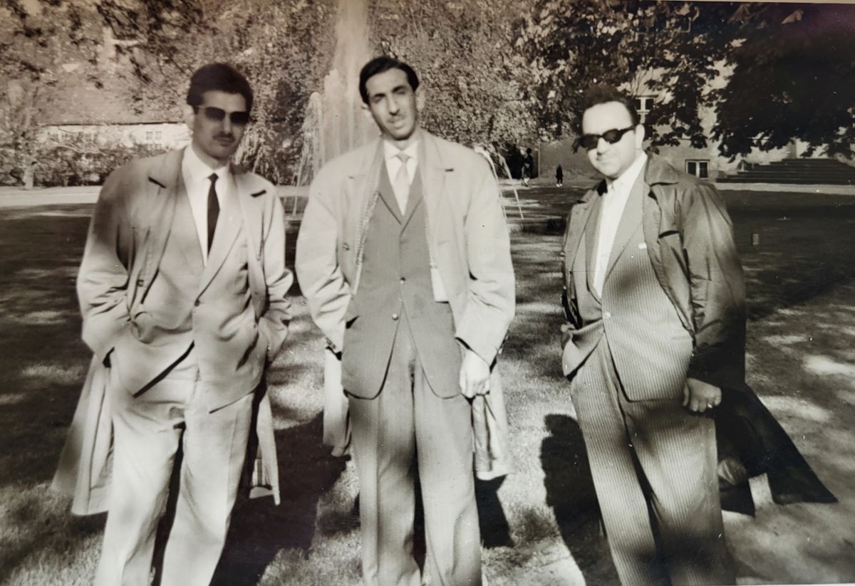 Elegantni muzičari sa Baira