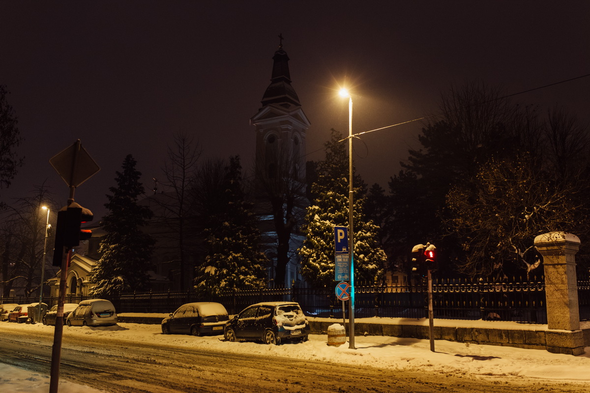 Sneg i parkiranje (Foto: Đorđe Đoković)