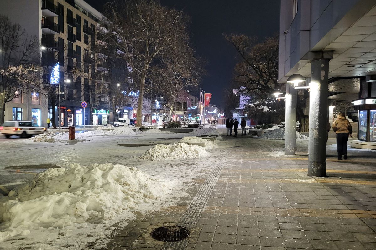 Trotoar ispred Gradske uprave