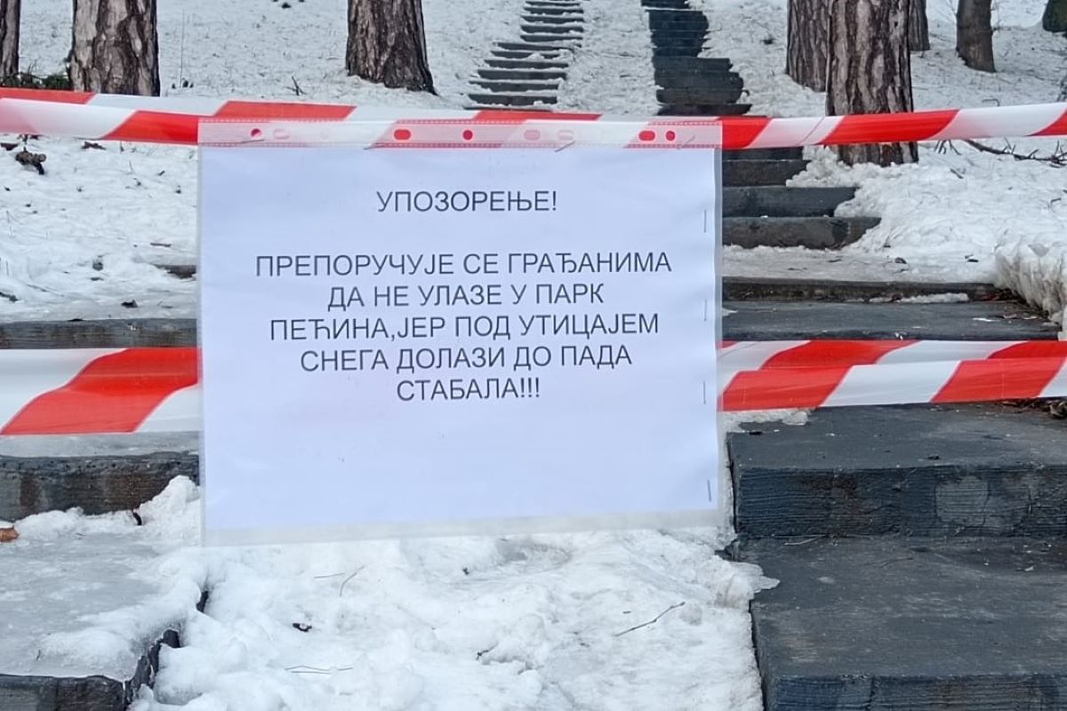 Upozorenje na ulazu u Park
