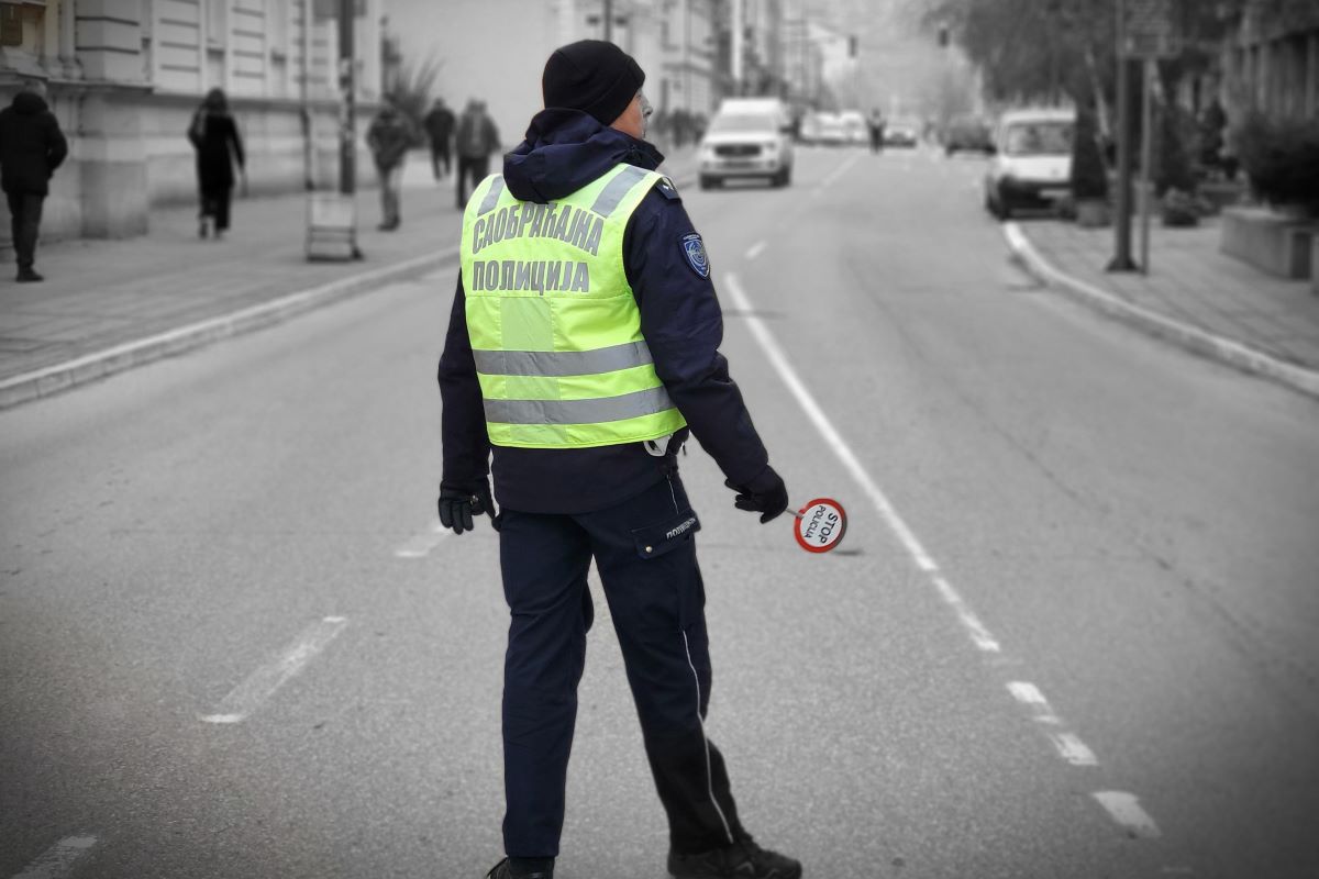 Saobraćajna policija (Foto: Kolubarske.rs)