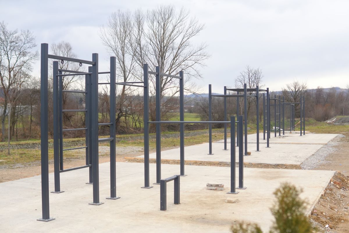 Teretana na otvorenom u Mionici (Foto: www.mionica.rs)