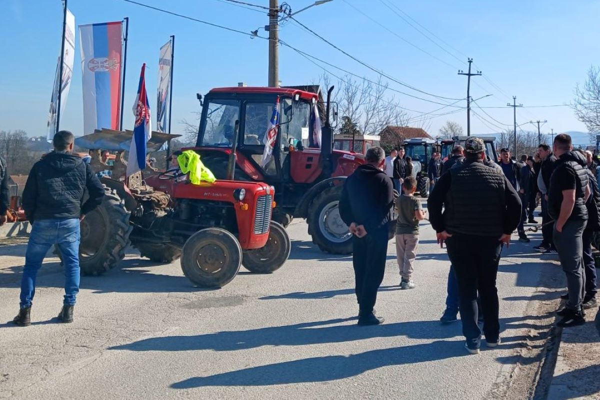 Blokada puta Mionica-Valjevo (Foto: Kolubarske.rs)