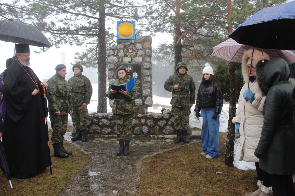 Obeležena godišnjica pogibije poručnika (Foto: www.valjevo.rs)