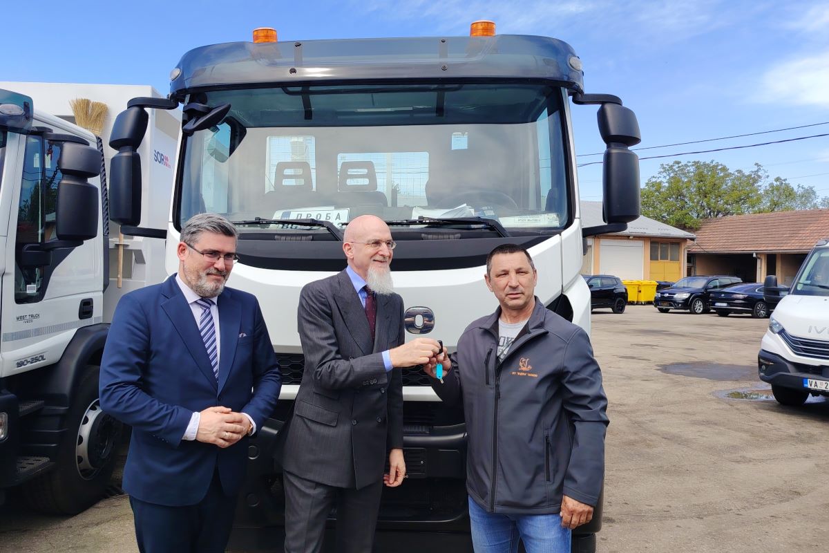 Primopredaja ključeva (Foto: Kolubarske.rs)