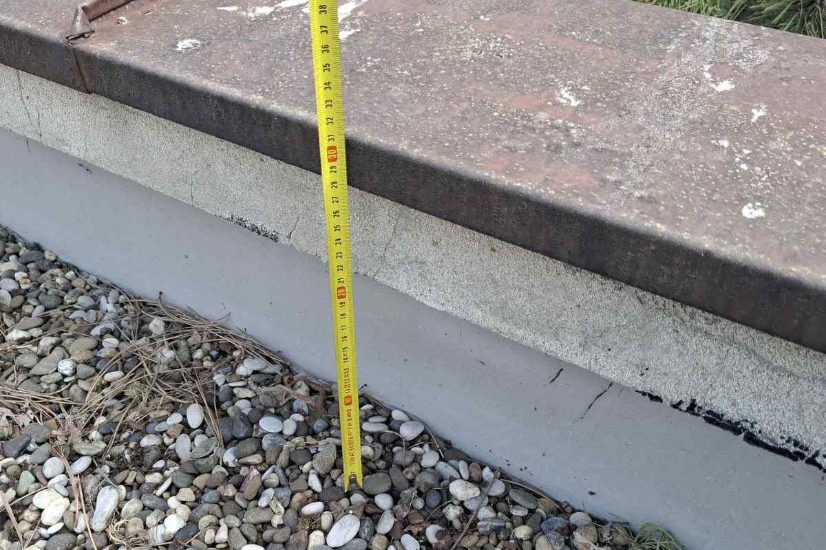 Visina u odnosu na koju se može uporediti dubina vode