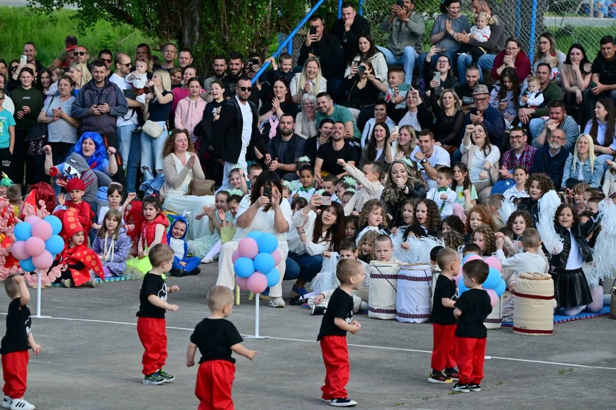 Priredba najmlađih za jubilej