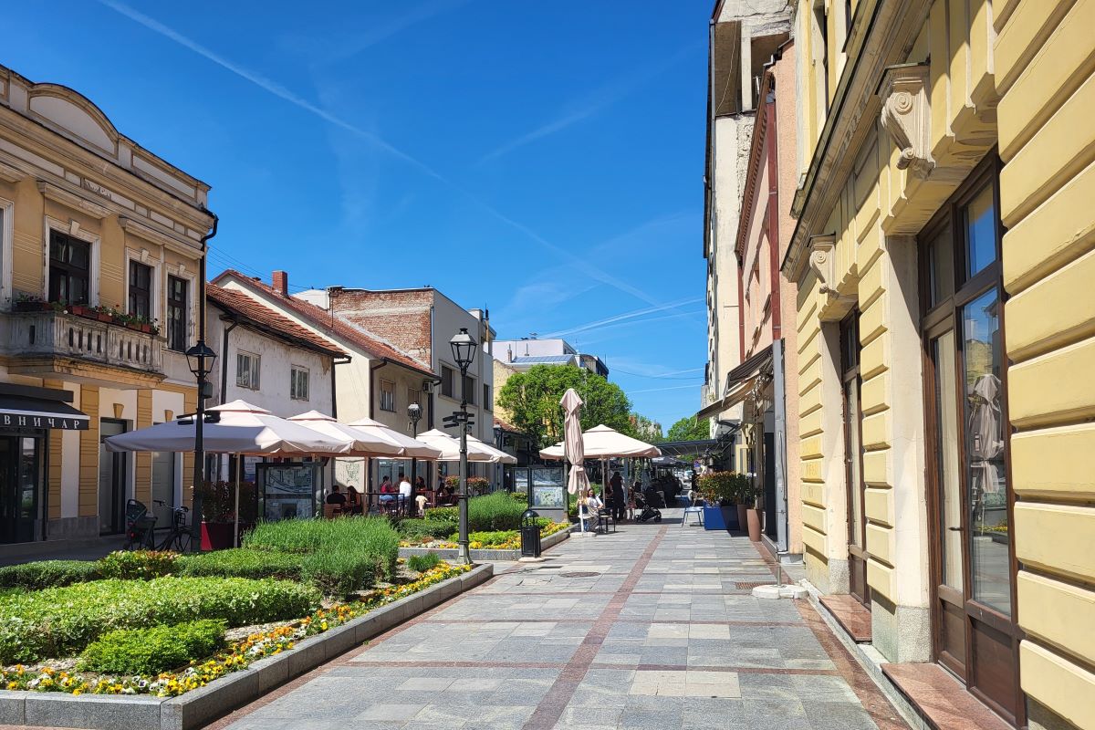 Pešačka zona  - trgovi