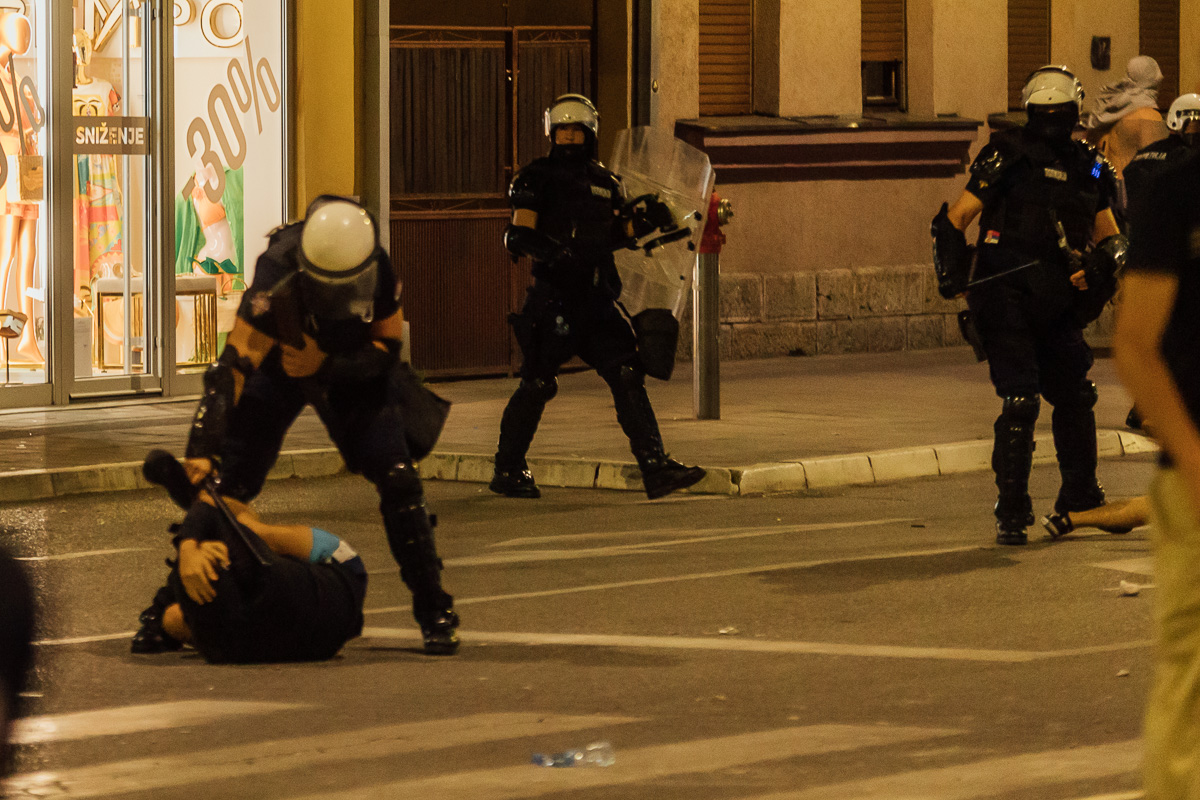 Policijska brutalnost u Valjevu (Foto: Đorđe Đoković)