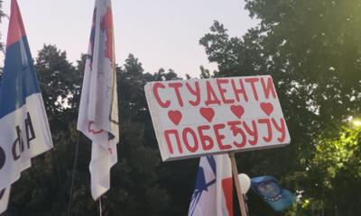 <p>Studenti pobeđuju</p>